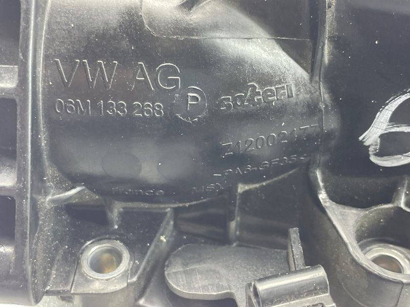 Колектор впускний 06M133268P Audi A6