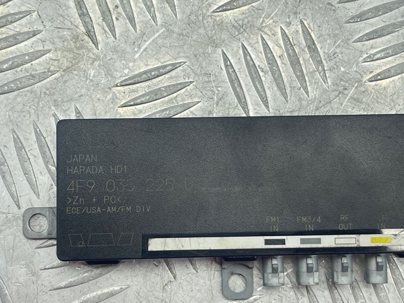 Підсилювач антени 4F9035225D Audi A6