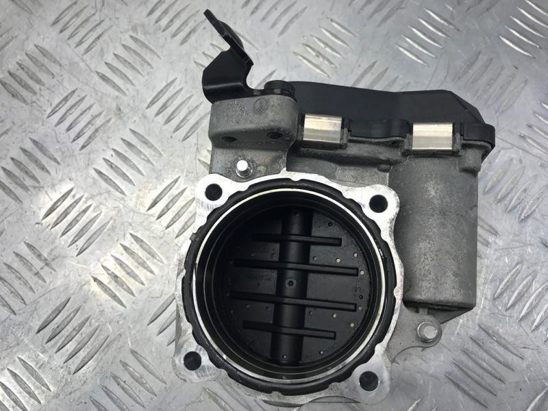 Дросельна заслінка 06E133062H Audi Q7