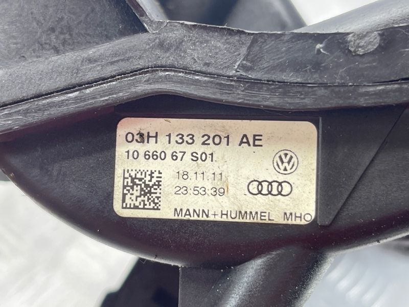 Коллектор впускной Volkswagen Touareg