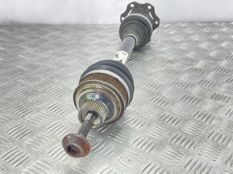 Піввісь 4M0407271D Audi Q7