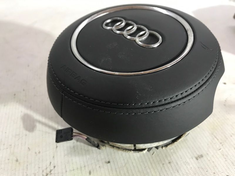 Подушка в кермо / airbag 4H0880201AA1KT Audi S8