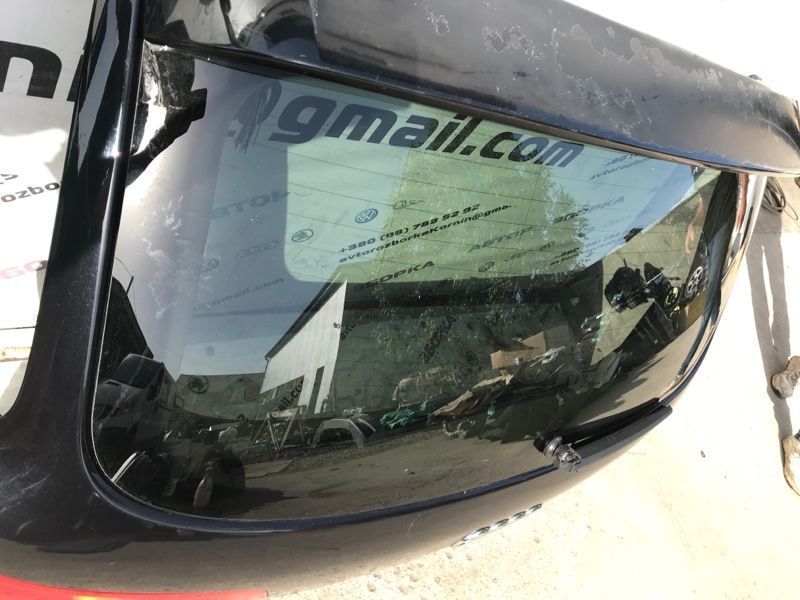 Кришка багажника 4L0827023B Audi Q7
