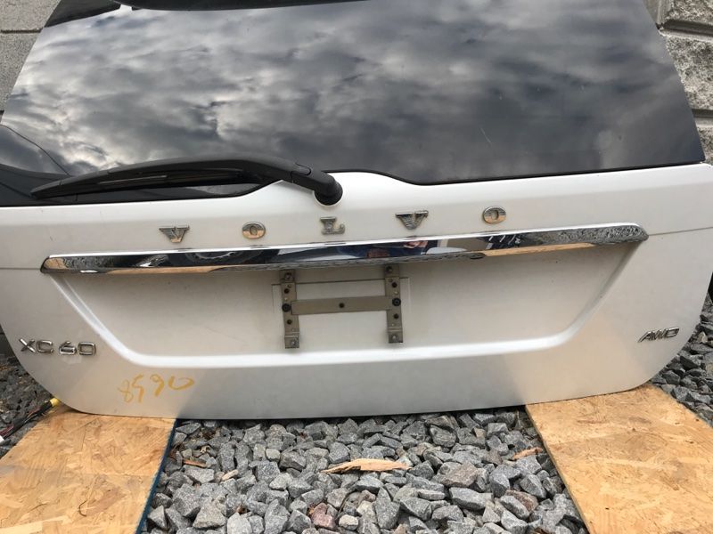 Крышка багажника 39818090 Volvo XC60