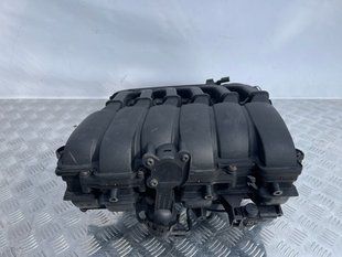 Колектор впускний 03H133201AD Audi Q7