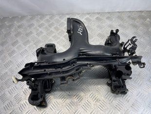 Колектор впускний 059129711CF Volkswagen Touareg