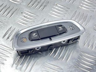 Плафон освітлення салону 31457644 Volvo XC90