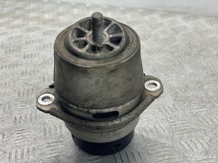 Опора / Подушка двигателя 7L8199131F Audi Q7