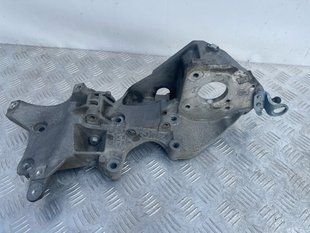 Кронштейн генератора 03L903143Q Volkswagen Tiguan