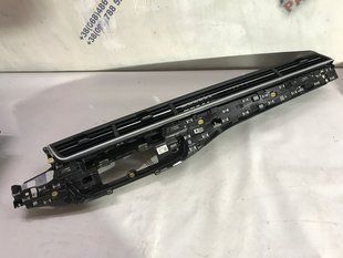 Дефлектор повітропроводу 4M1820902AS6PS Audi Q7