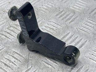 Петля двери нижняя 31424589 Volvo XC60