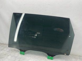 Стекло двери 4M0845025B Audi Q7