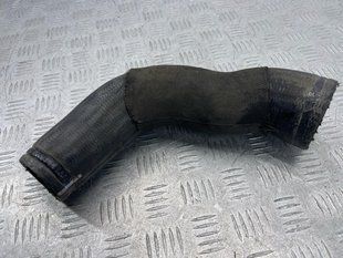 Патрубок интеркулера 31338543 Volvo XC60