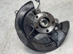 Поворотный кулак / Цапфа с подшипником 7G913K170M Volvo XC60