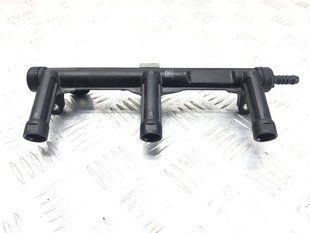 Топливная рампа правая 06E133682C Audi A6 Audi A6, Audi A7, Audi Q7