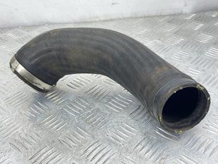Патрубок інтеркулера K2G36F073AA Ford Edge