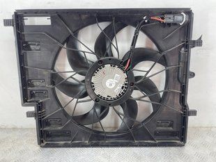 Дифузор радіатора в зборі 31657360 Volvo XC60