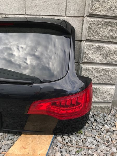 Кришка багажника 4L0827023B Audi Q7