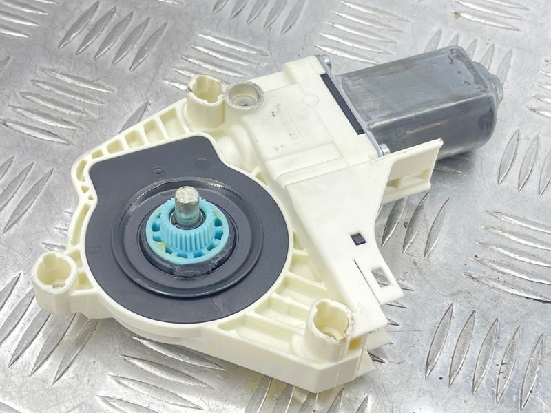 Мотор склопідйомника 8K0959801A Audi Q7