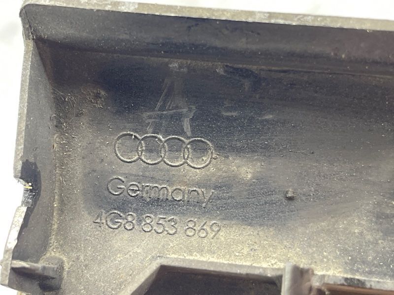 Заглушка порога 4G8853869 Audi A7