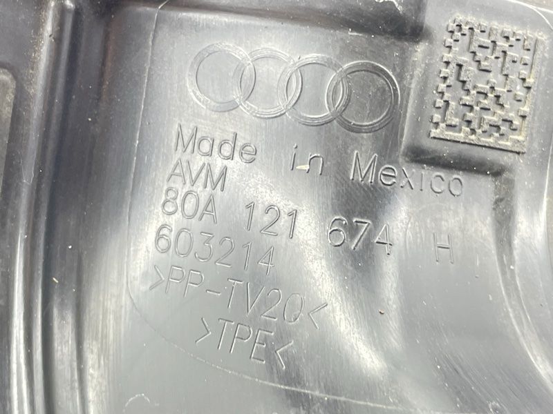 Повітропровід радіатора 80A121674H Audi Q5