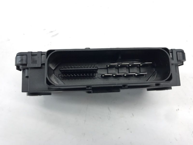Блок керування стоянковим гальмом 7P0907801F Volkswagen Touareg