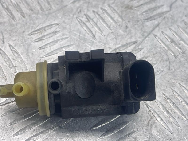 Клапан управления турбиной 1K0906627B Audi Q7