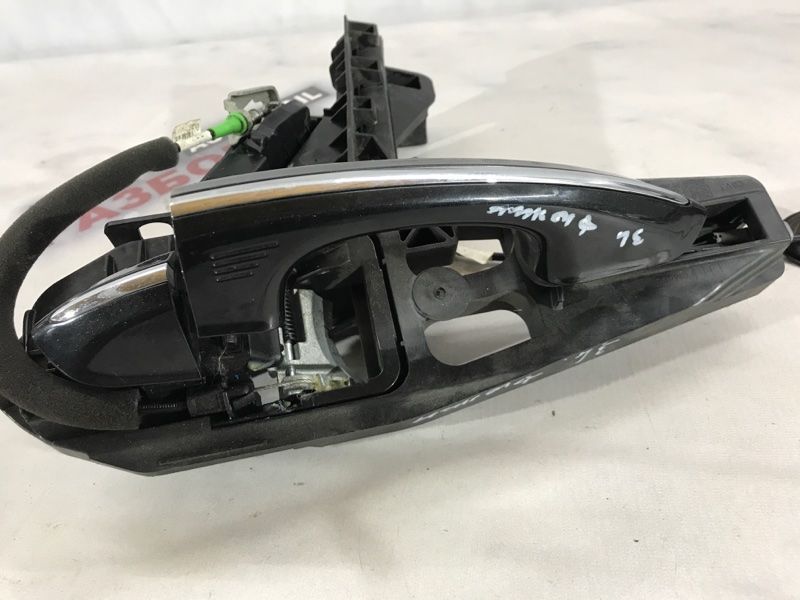 Ручка двери с бесключевым доступом внешняя DS73F264A53AA Ford Fusion