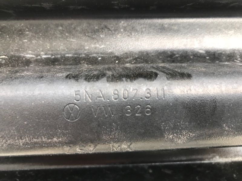 Підсилювач заднього бампера 5NA807311 Volkswagen Tiguan