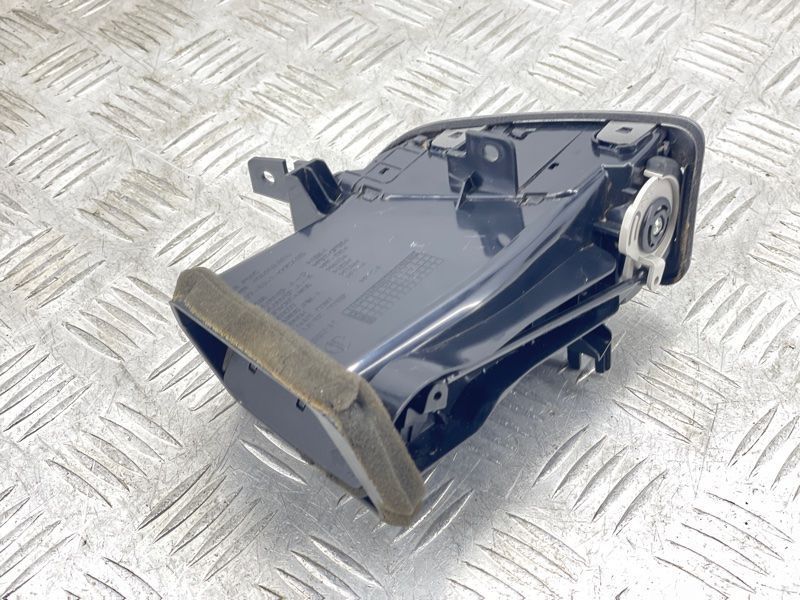 Дефлектор повітропроводу 687614GA0A Infiniti Q50