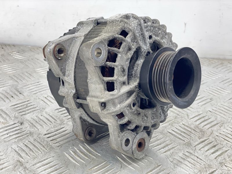 Генератор 30659580 Volvo XC90