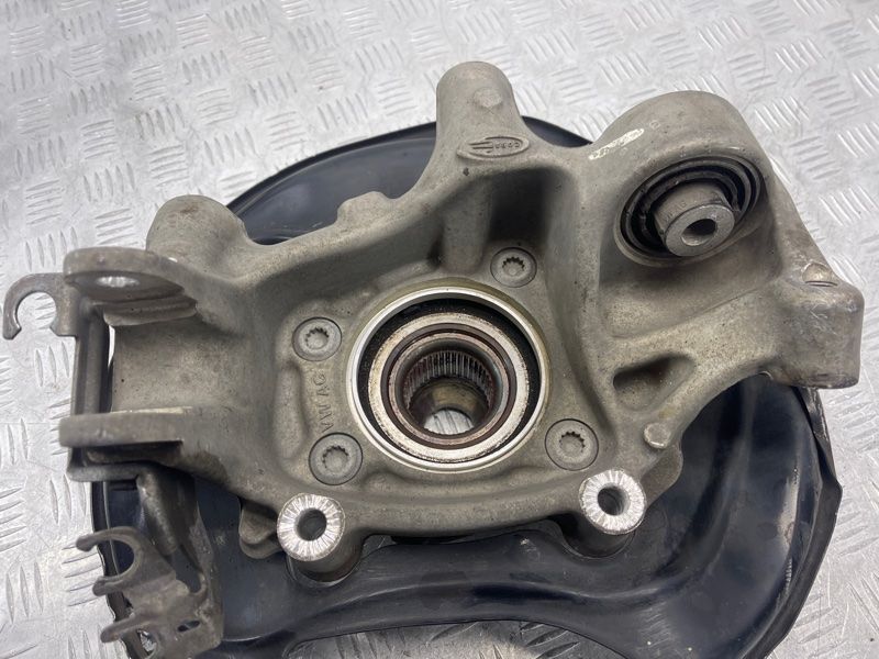 Поворотний кулак задній правий 4M0505432Q Audi Q7 Audi Q7, Audi Q8, Audi RS Q8, Audi SQ7, Audi SQ8