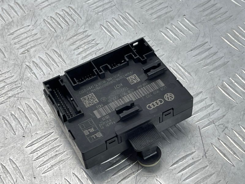 Блок керування дверей 4G8959793J Audi A7