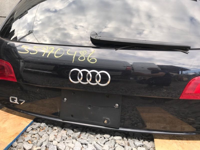 Кришка багажника 4L0827023B Audi Q7