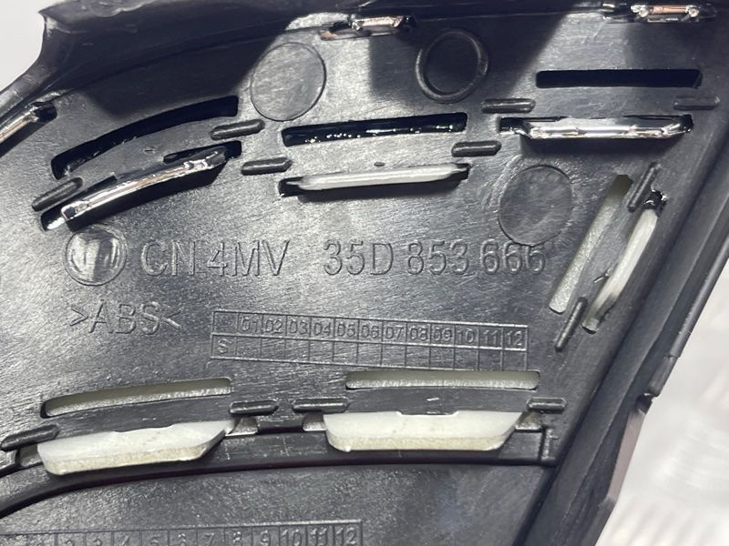 Накладка противотуманной фары 3C8854662041 Volkswagen CC