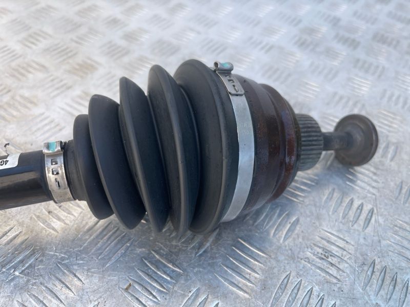 Полуось 4G0407271G Audi A6