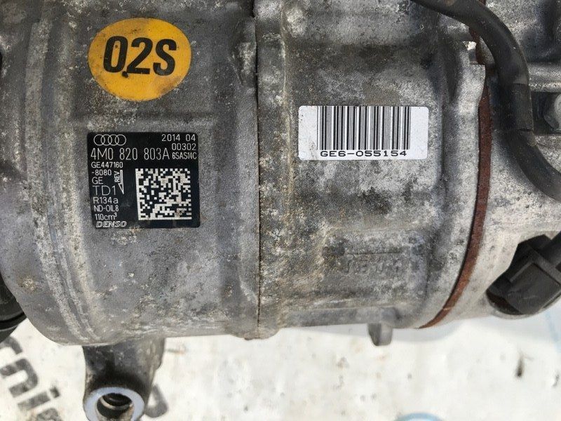 Компрессор кондиционера 4M0820803A Audi A7