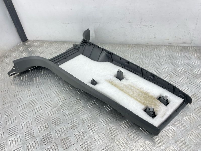 Облицовка стойки 8R0867240 Audi Q5
