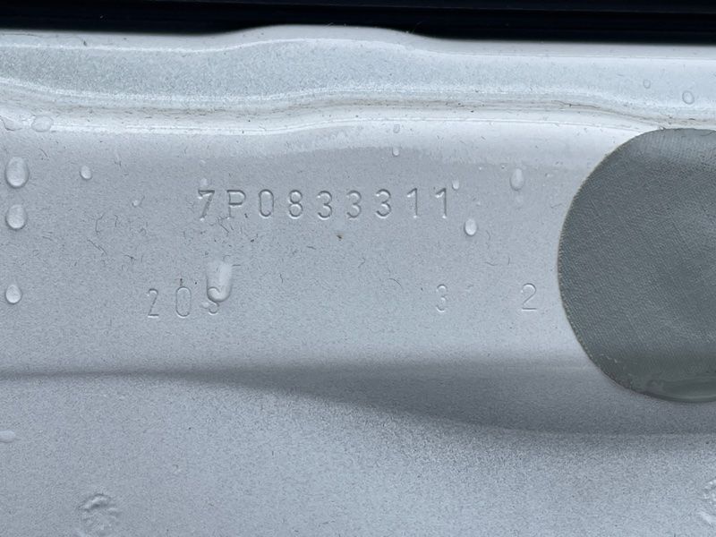 Дверь 7P0833055A Volkswagen Touareg