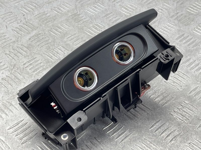 Накладка розетки 4G0919565 Audi A7
