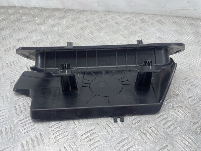 Повітропровід 31689181 Polestar 2