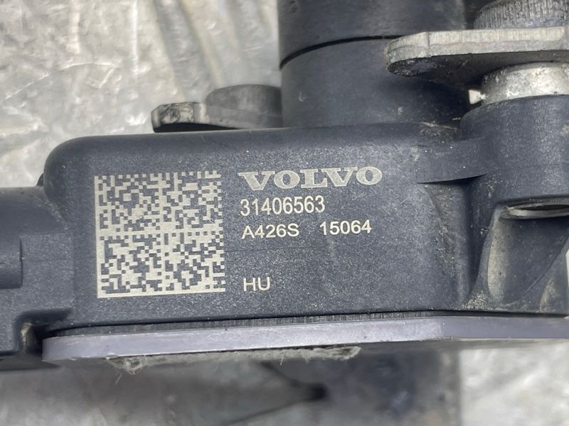 Датчик положення кузова 32246992 Volvo XC90