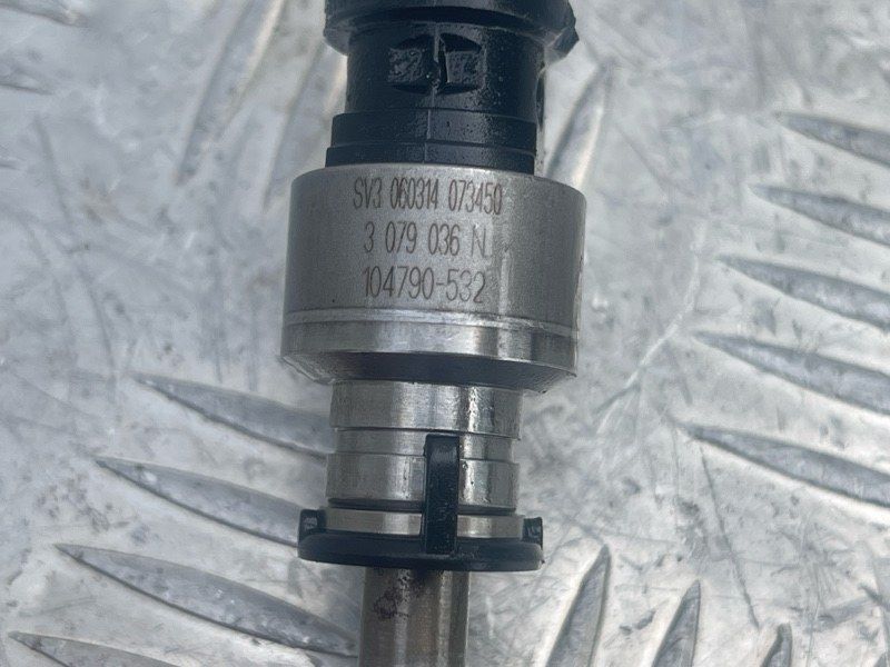 Топливная форсунка 3079036N Audi S8
