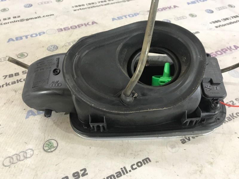 Корпус лючка крышки топливного бака в зборе 4G0809906C Audi A6