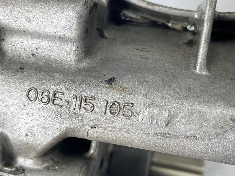Масляний насос 06E115105AQ Audi A6