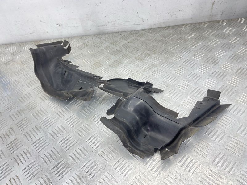 Повітропровід радіатора 80A121674H Audi Q5