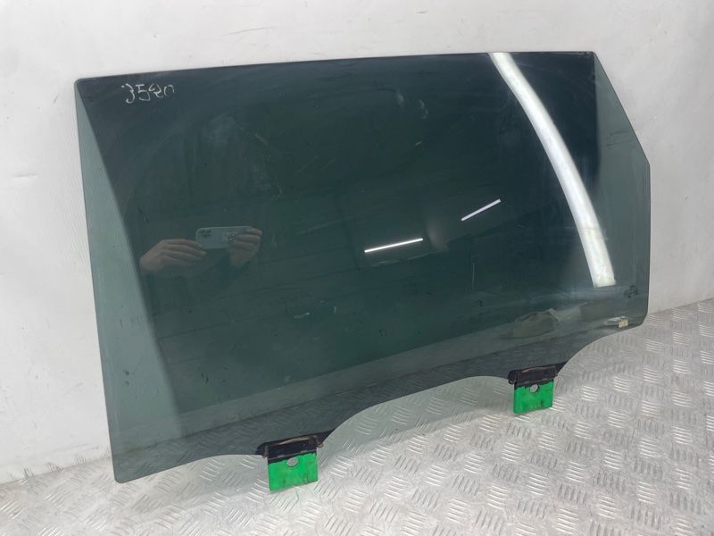 Стекло двери 4M0845025B Audi Q7
