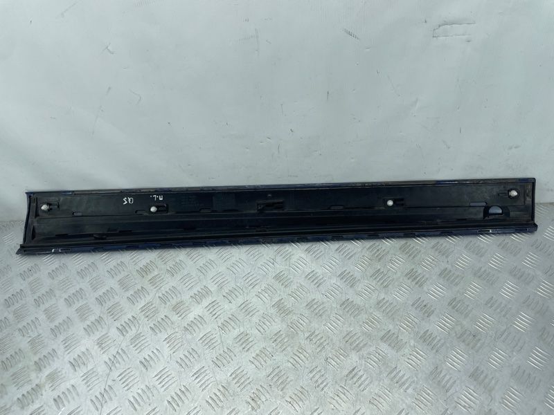 Накладка дверей 8R0853959B Audi Q5