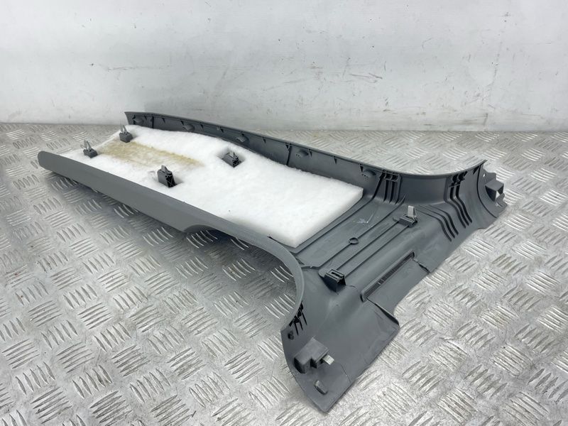 Облицовка стойки 8R0867240 Audi Q5
