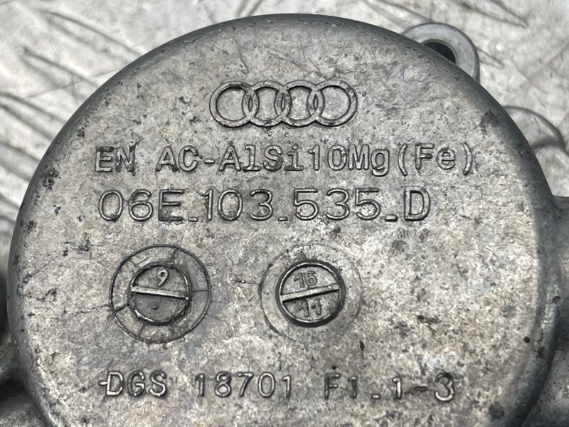 Корпус паливного насосу 06E103535D Audi A7 Audi A4, Audi A5, Audi A6, Audi A7, Audi A8, Audi Q7, Audi S4, Audi S5, Audi S6, Audi S8